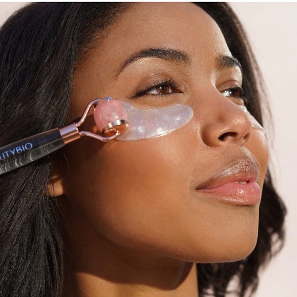 New BeautyBio Rose Quartz Dual Ended Roller - Picture 6 of 11